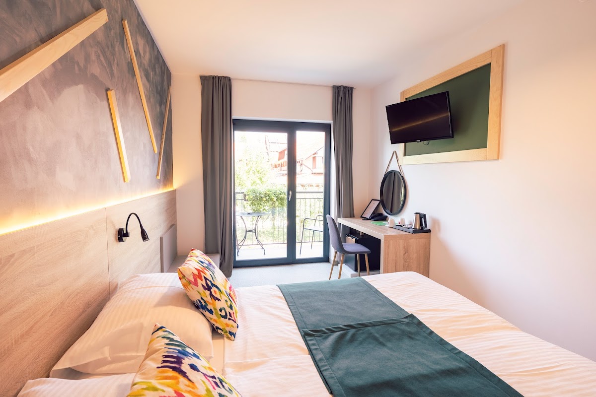 16 Lakes Hotel - photo 5