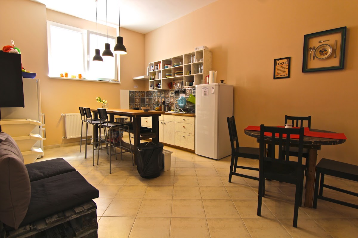 Falling Lakes Hostel - photo 5