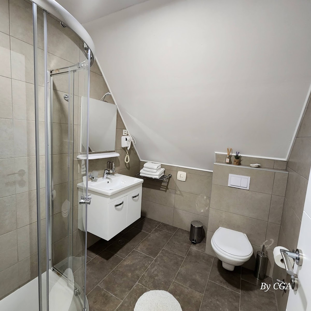 Green Lakes House - photo 3