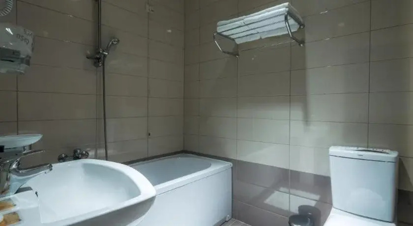 Hotel Macola - photo 9