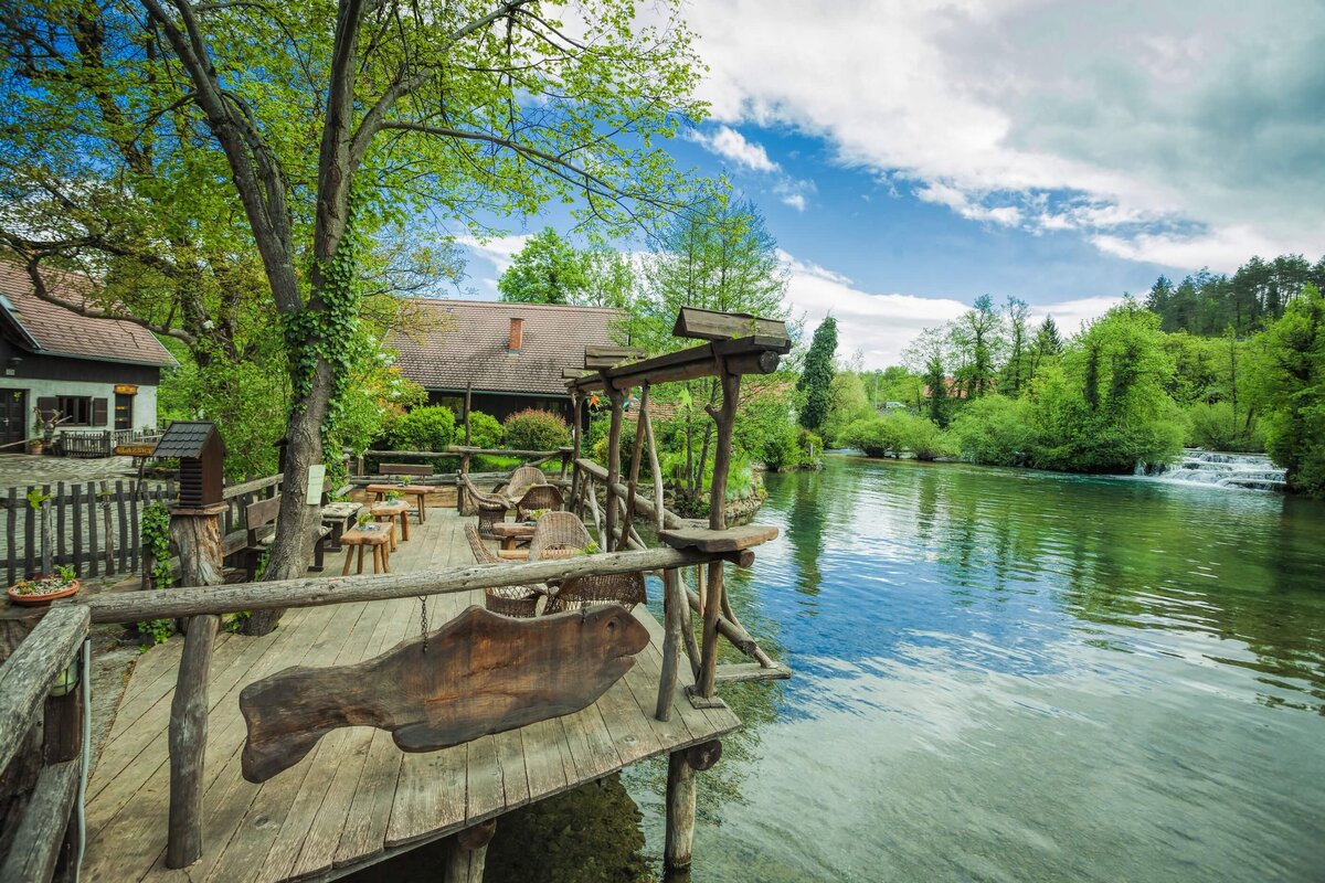 Konoba Pod rastočkim krovom - photo 2